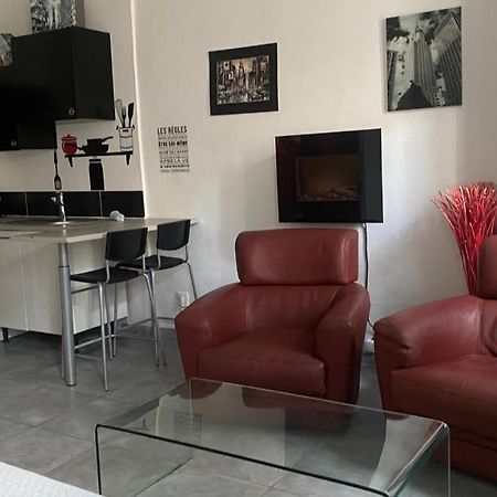 Le Suffren, Ventile ,Wifi, A 100 M De La Plage Тулон Екстериор снимка