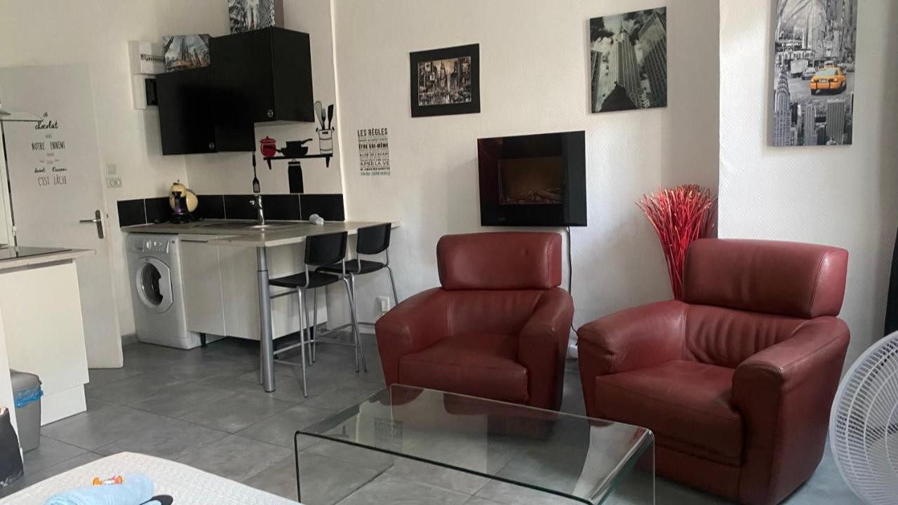 Le Suffren, Ventile ,Wifi, A 100 M De La Plage Тулон Екстериор снимка