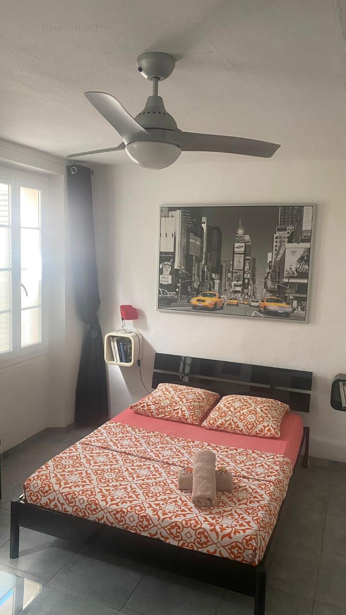 Le Suffren, Ventile ,Wifi, A 100 M De La Plage Тулон Екстериор снимка