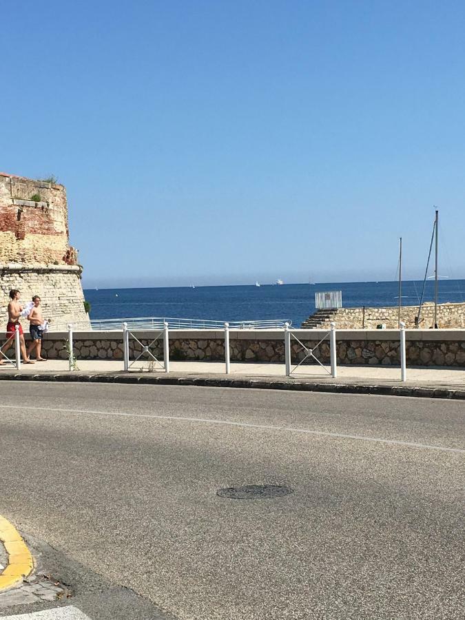 Le Suffren, Ventile ,Wifi, A 100 M De La Plage Тулон Екстериор снимка
